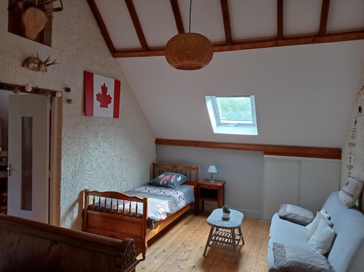 chambre campagnarde du grès rouge avec petit déj Beauval Exterior foto